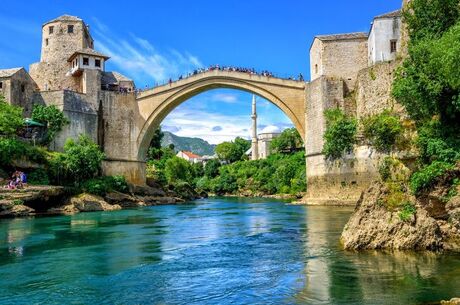 İzmir Çıkışlı Kosovalı Baştanbaşa Balkanlar Ajet ile Çevre Gezileri, Extra Turlar ve Akşam Yemekleri Dahil