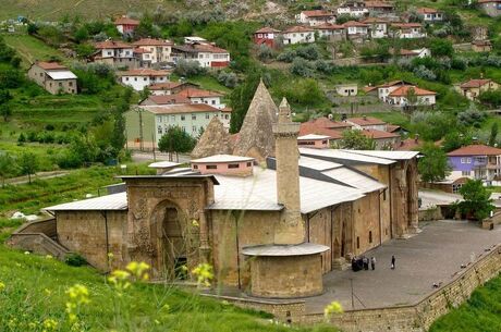 Antalya Çıkışlı Uçak & Doğu Ekspresi İle Kars Van Turu 3 Gece